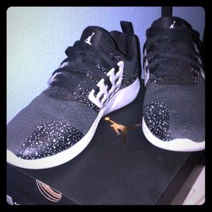 Jordan grinds size 10 men's